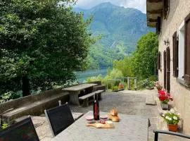 Lakeview House in Valle Verzasca