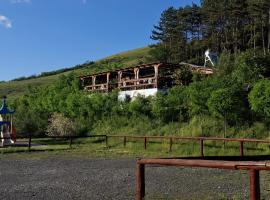 La Hacienda, hotel din Cheţani