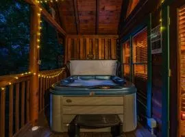 Cozy 2BR Wood Cabin, Pet Friendly, Hot Tub, Pool Table, Close to PF and Gatlinburg