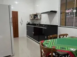 Casa Espaçosa 2 qtos em Nova Iguaçu, Até 6 Hóspedes, prox a rodovia dutra