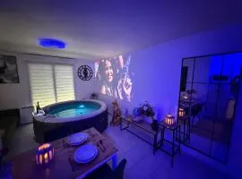 Suite Eden Spa, Appart'hôtel bien être , Patio de standing barbecue - TV XL CinéSport, Lit Q-Size, Wifi, P-Gratuit en Résidence
