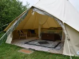 Finch Bell Tent at Lakeside Escape