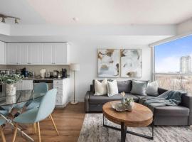 Downtown Condo Walk to CN Tower & Entertainment, hotel em Toronto