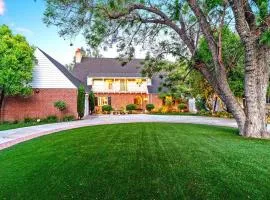 Stunning Rose Bowl Mansion 5 Minutes Walk!