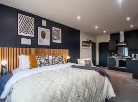 The Mariner's Rest Aparthotel - Premium self check in studios and hotel rooms