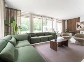 Large 14-Bed Villa Near Tilburg Nature Retreat