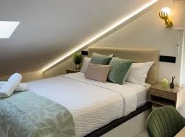 Habitación Buhardilla con Baño Privado y Acceso Autónomo , ideal para Descansar