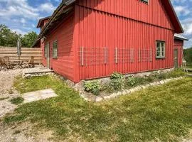Stunning Home In Öxabäck With Wifi