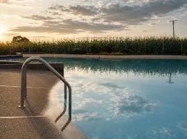 Apartamento muy cerca al Parque del Café con Piscina - Montenegro 101A