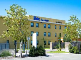 ibis budget Castelnaudary - A61, hôtel à Castelnaudary