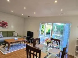 Bright 2 BR, Great Location