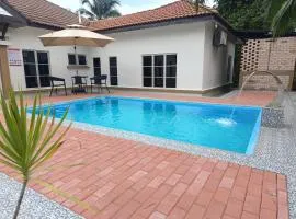 TTJ Pool Homestay