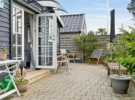 Holiday Home Close To The Beach And Restaurants