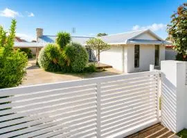 Dunsborough Coastal Retreat Pet-Friendly Getaway