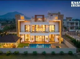 StayVista at Pearl Hillview Mansion with Pool, Lawn