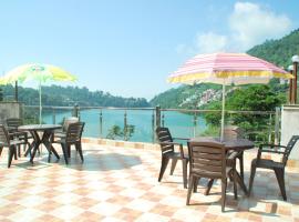 Hotel Royal Rosette Lake View BHIMTAL – hotel w mieście Nainital