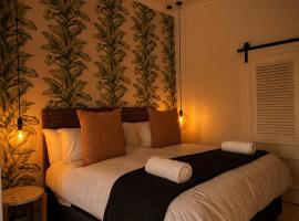 The Boutique Suites by Beach Collection Winelands, Hotel in Strand