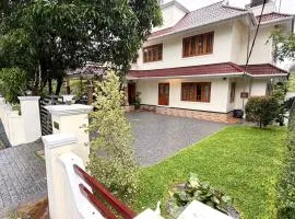 Ann's Villa, Family Getaway & Event-Friendly Villa