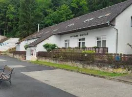 Leveleki Eszter Üdülő