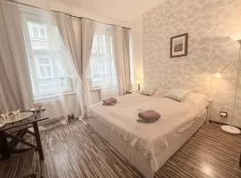 Prague Old Town Apartment Benediktska 6