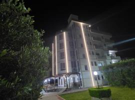 Hotel Restaurant Globi, hotel sa Velipojë