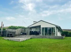 Beautiful Home In Hurup Thy With Wifi