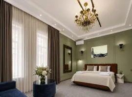 Old Money Boutique Hotel