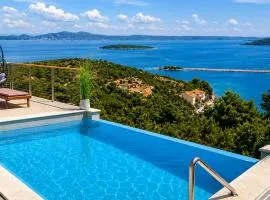 Awesome Home In Zaglav With Private Swimming Pool, Can Be Inside Or Outside