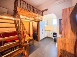 Beach Apartment with Balcony, 2BR and 5 Min to Sea