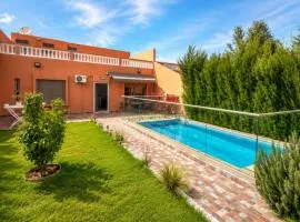 Villa moderne avec piscine privée Dar Bouazza proche Casablanca et plage pas de vis à vis