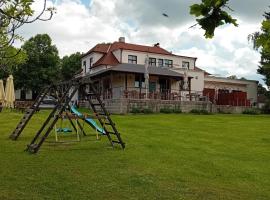 Penzion Maják, Hotel in Dublovice