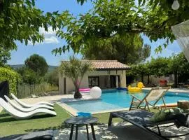 Chic and Chill Guest House, gite Provençal