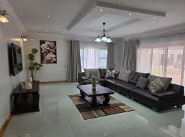 Ivory & Mane Estate - Jacaranda