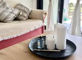 N & B sea house