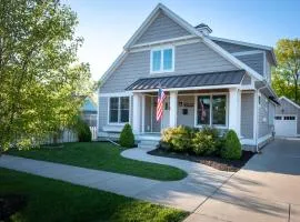 Upscale Craftsman Home w Fire Pit 2 Blocks from Lake Michigan