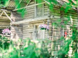 Old Silent, hotell Haras