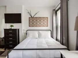 Charming 1BR,1BA Gem with Free Parking in Philly