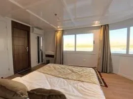 The Nile Dahabiya Lodge
