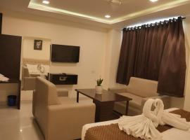 Hotel Surya Teja Priime, hotel v destinácii Khammam