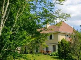 Vaste et confortable maison à la campagne