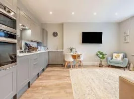 Beach Walk Southbourne SOBO Beach Sleeps 4