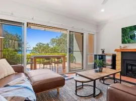 Tinaroo Lodge Lakeview Escape with Pool Access