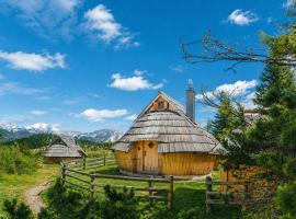 Chalet Lepenatka with Sauna - I feel Alps, hotel a Stahovica