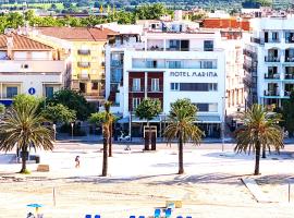 Hotel Marina، فندق في روساس
