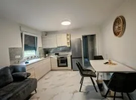 Apartma Alpine Gateway