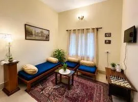 2 BHK Vintage Kolkata Apartment With Free Breakfast