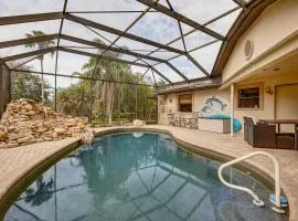 Dogs Welcome! Family-Friendly Gem in Lehigh Acres