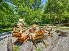 Unique Mammoth Cave Cabin w/ Teepee & Hot Tub!