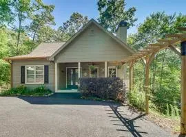 Hannah's Hideaway, Minutes to Dahlonega Square