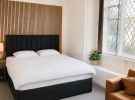 Snowdon Apartments